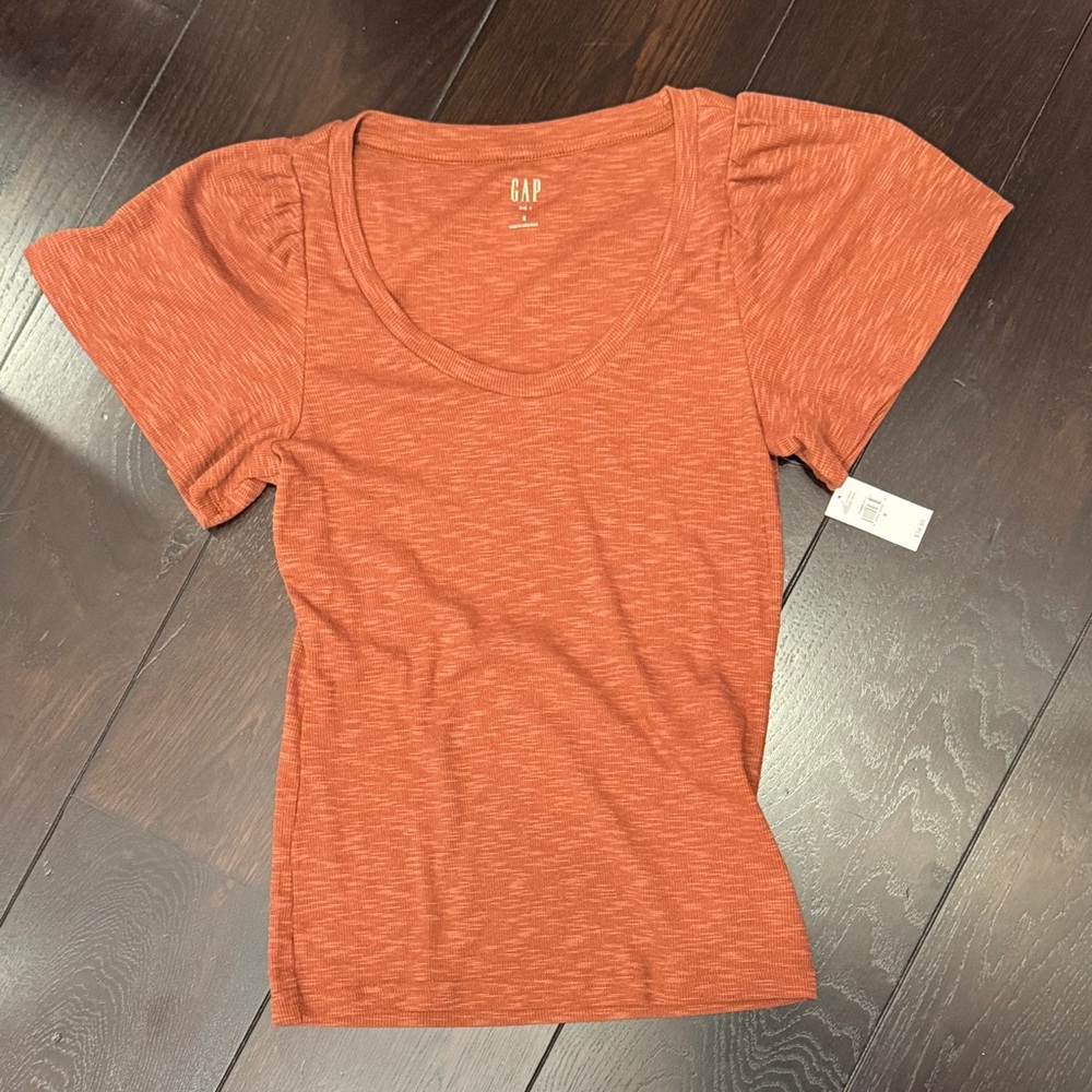 GAP Women's Short Sleeve Rust Tee